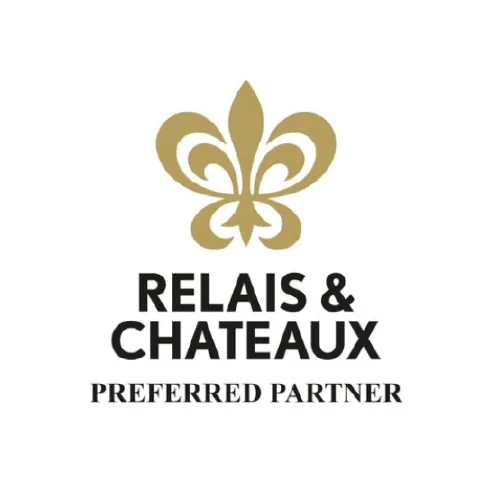 Relais & Châteaux logo, Incognito Atelier preferred partner